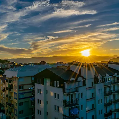 Stephanie Orange Ohrid
